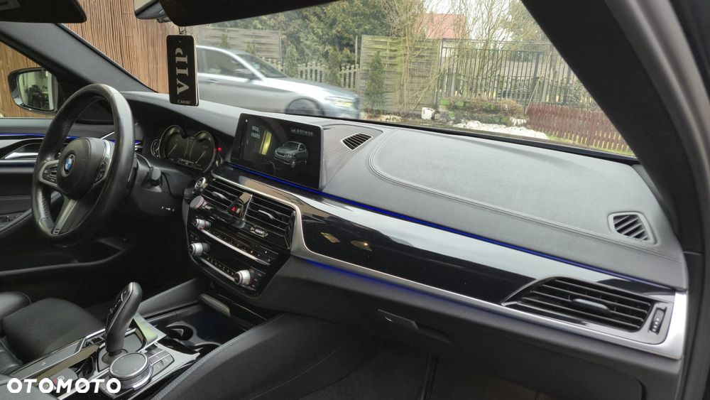 BMW Seria 5 540d xDrive M Sport sport - 19
