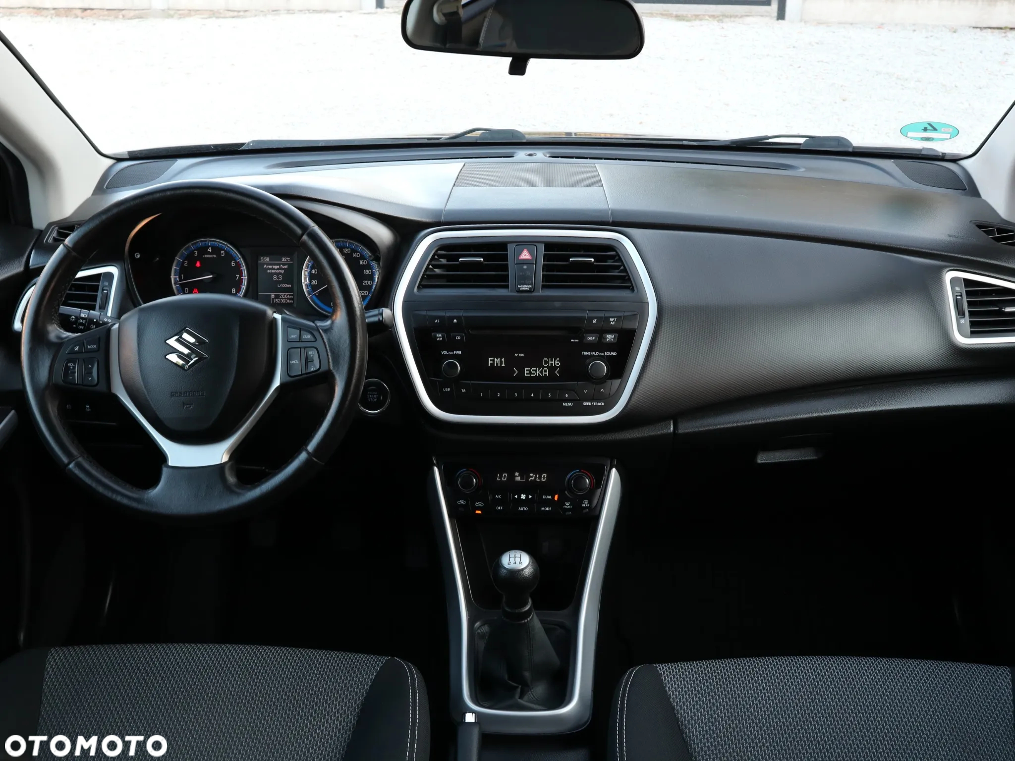 Suzuki SX4 S-Cross 1.6 Premium - 10