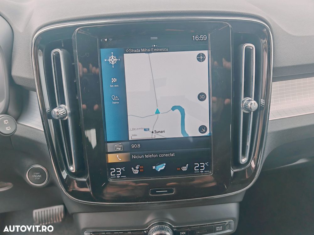 Volvo XC 40 T4 Recharge DKG Ultimate Bright - 19