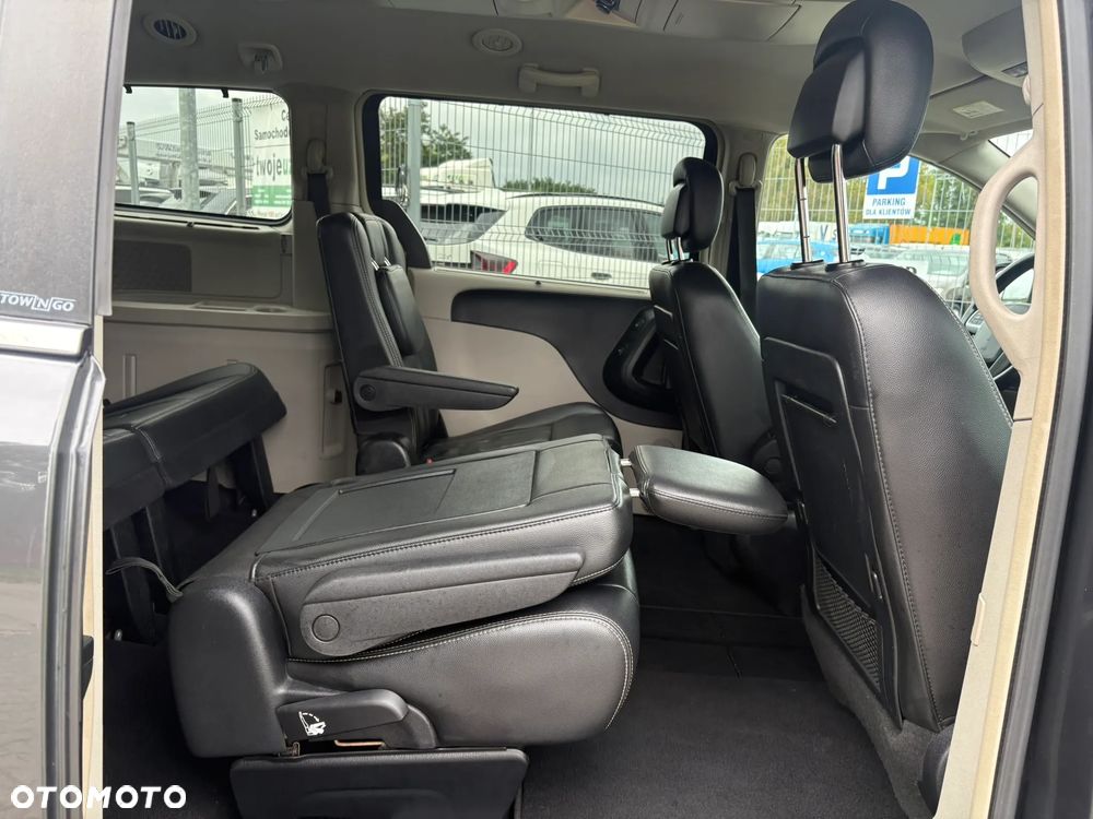 Lancia Voyager 2.8CRD Platinum - 27