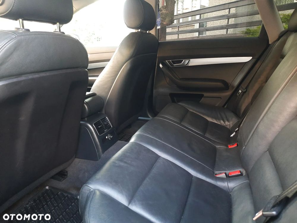 Audi A6 Limousine 2.4 - 23