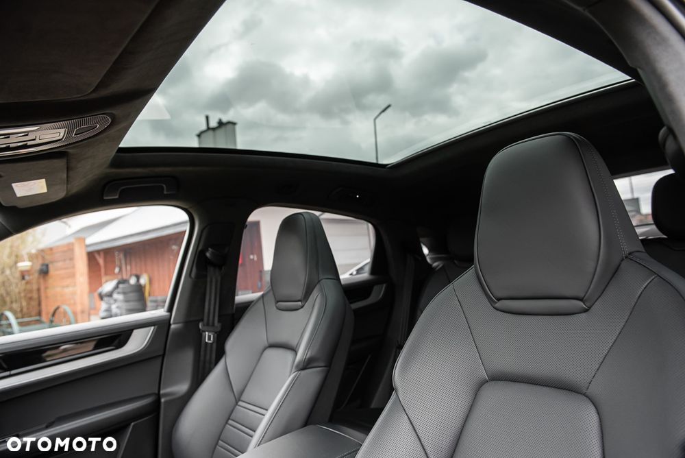 Porsche Cayenne - 40