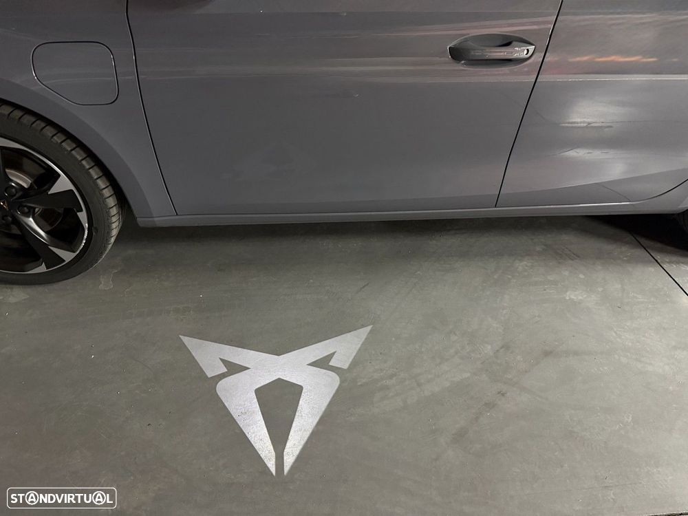 Cupra Leon 1.5 e-Hybrid DSG - 29