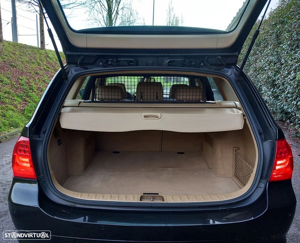 BMW 320 d Navigation - 10