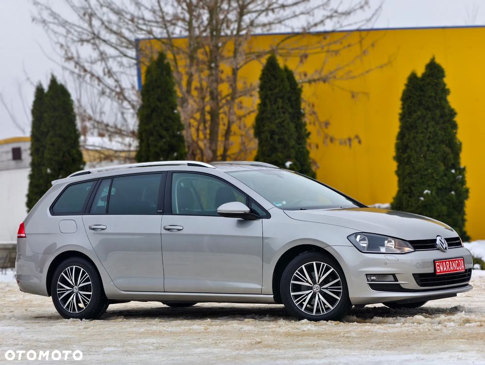 Volkswagen Golf 2.0 TDI BlueMotion Technology Allstar - 31