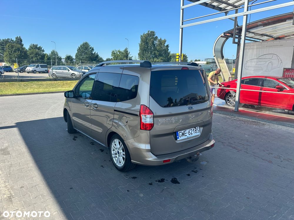 Ford Tourneo Courier 1.0 EcoBoost Titanium - 3