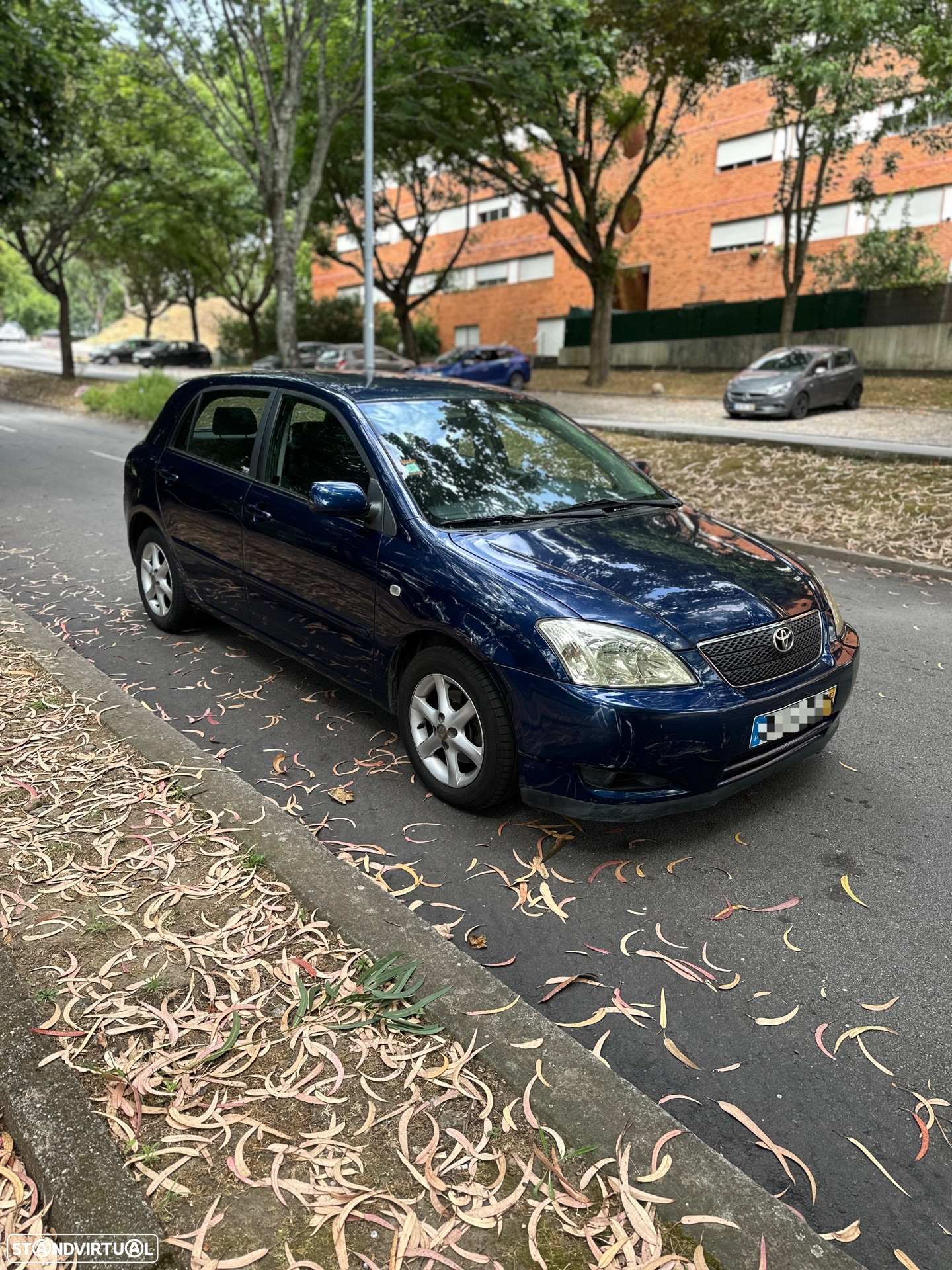 Toyota Corolla - 4