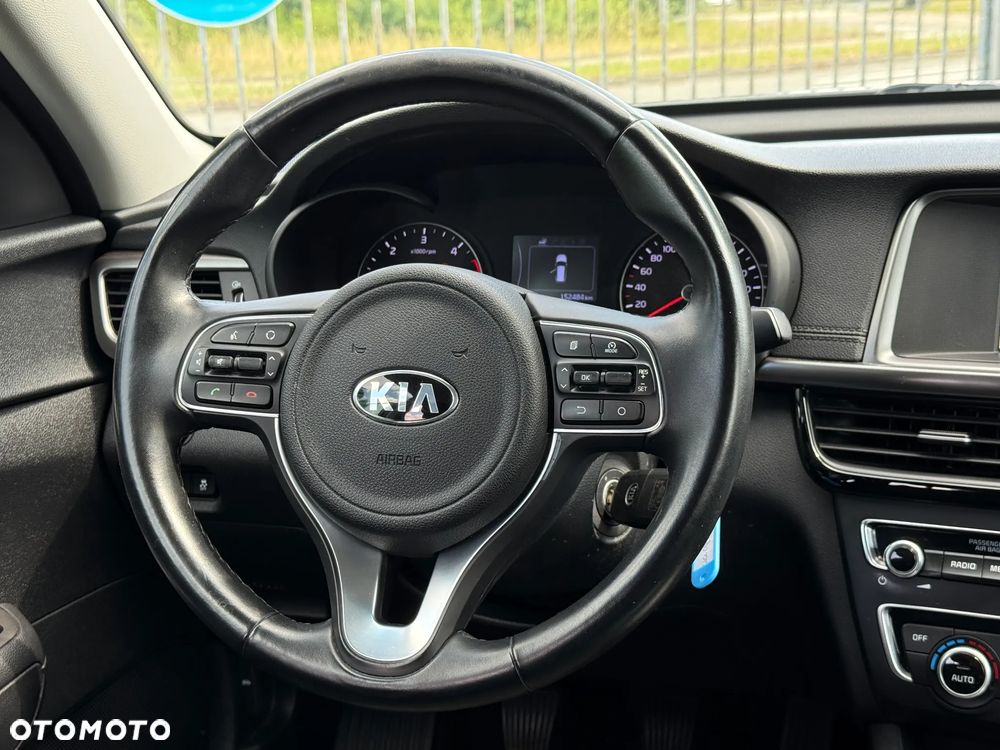 Kia Optima - 24