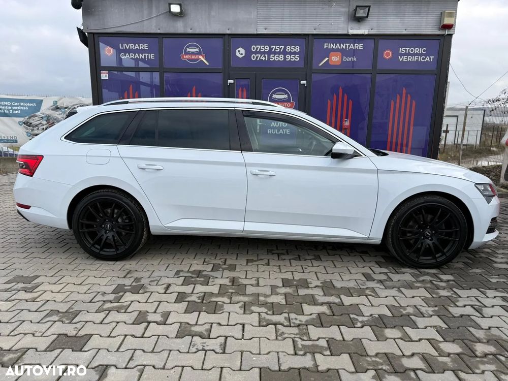 Skoda Superb Combi 2.0 TDI DSG Premium Edition - 9