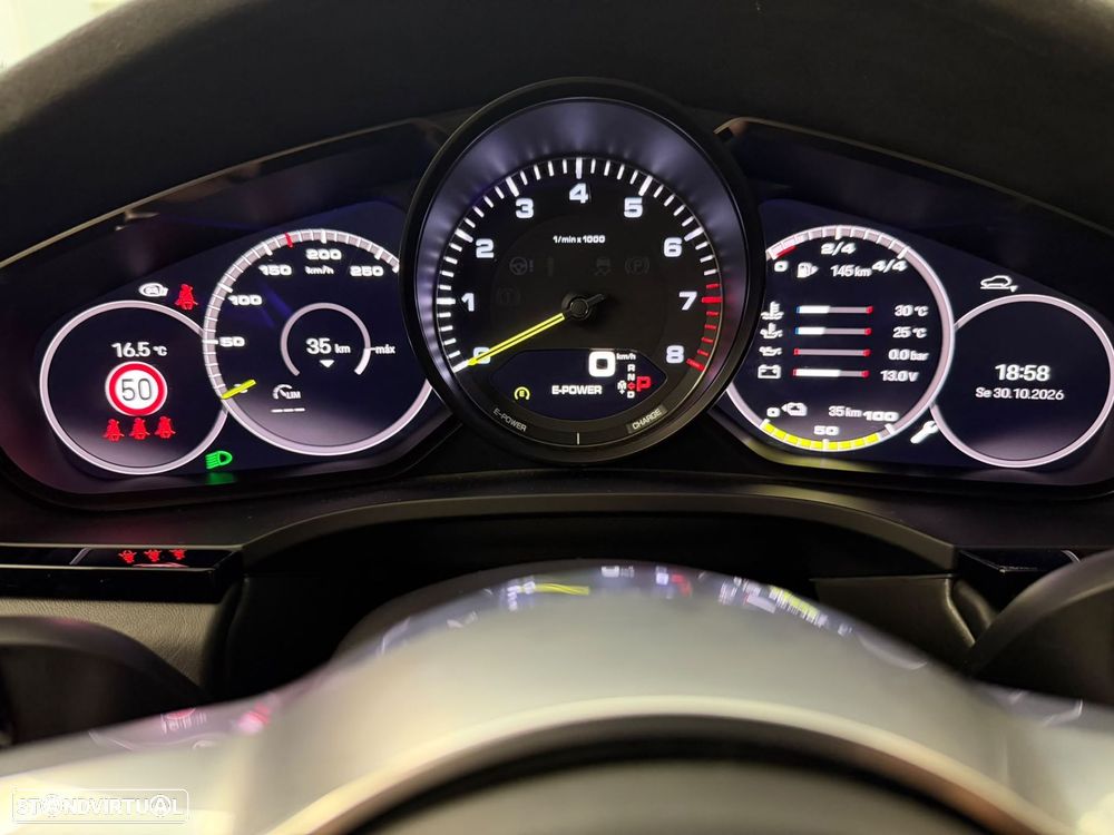 Porsche Cayenne Coupé E-Hybrid Platinum Edition - 24