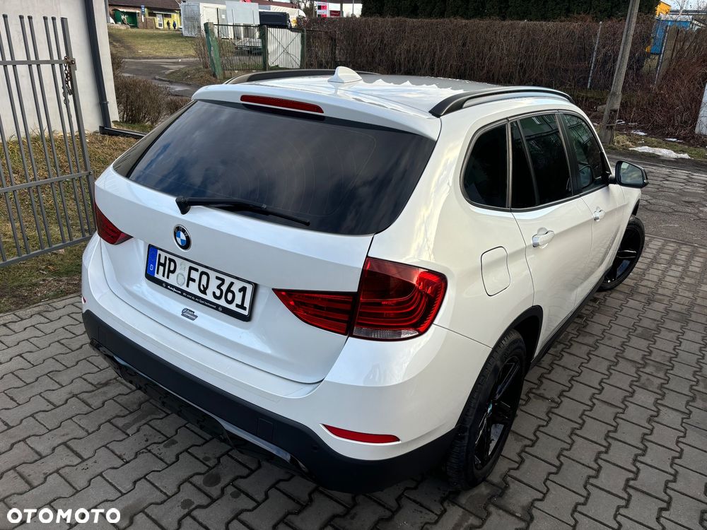 BMW X1 sDrive18d Sport Line - 4