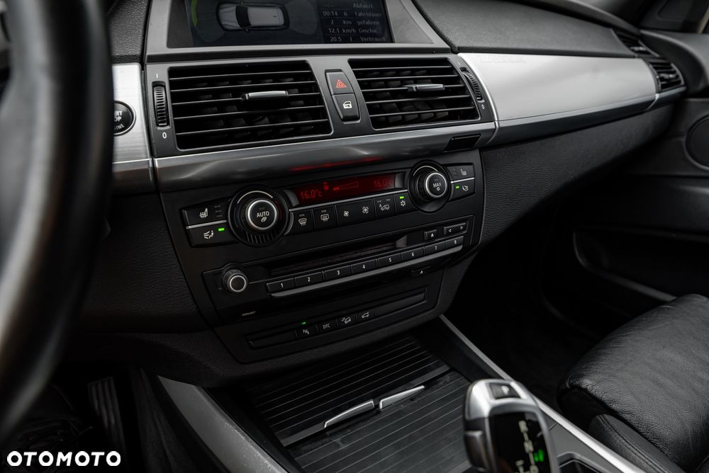 BMW X5 3.0d - 33