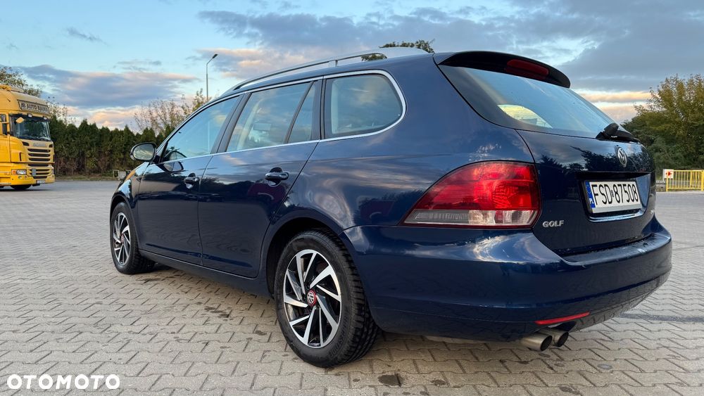 Volkswagen Golf - 4