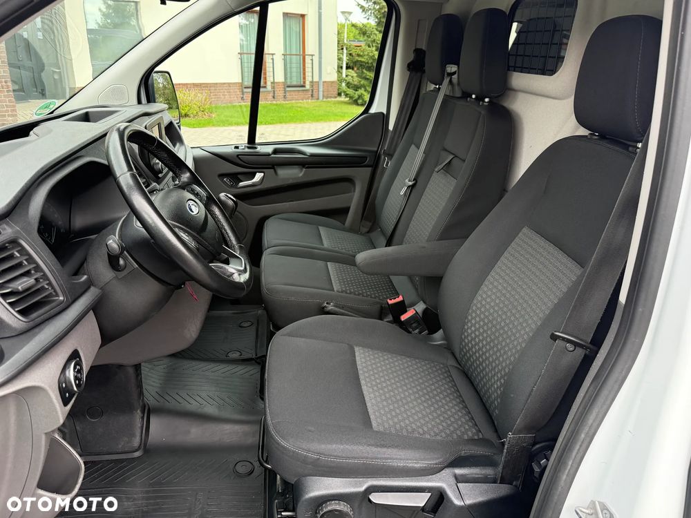 Ford Transit Custom - 26