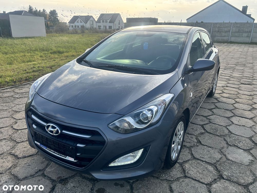 Hyundai i30 blue 1.4 Classic - 2