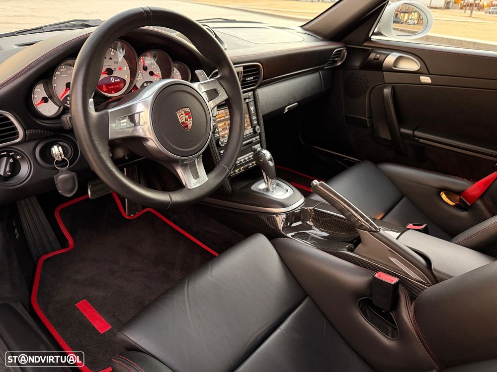 Porsche 911 (997) Carrera GTS PDK - 47