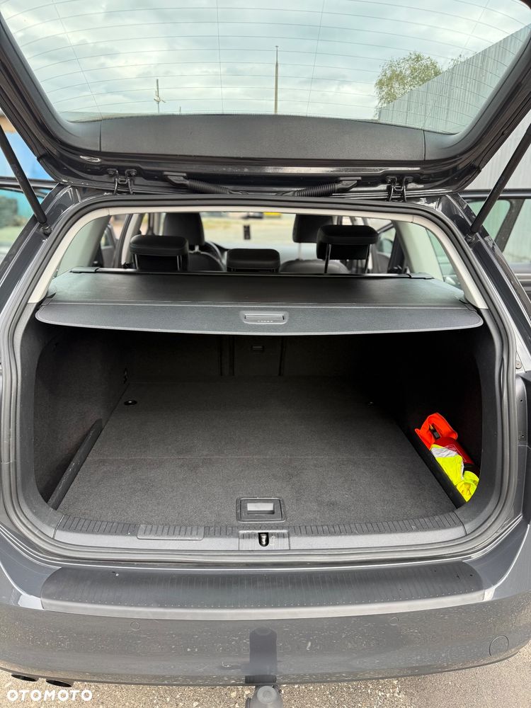 Volkswagen Golf - 30