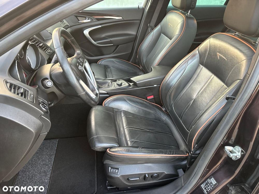 Opel Insignia 2.0 T SportsTourer 4x4 ecoFLEX Start/Stop Innovation - 10