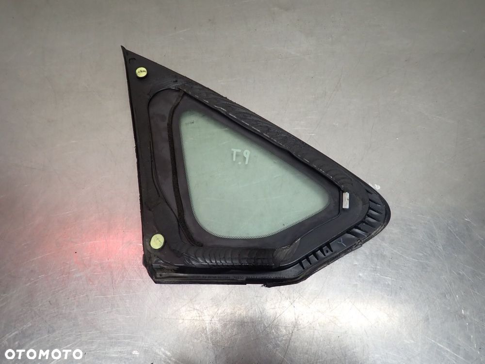 SZYBA KAROSERYJNA PRAWA TYLNA INFINITI M37X - 2