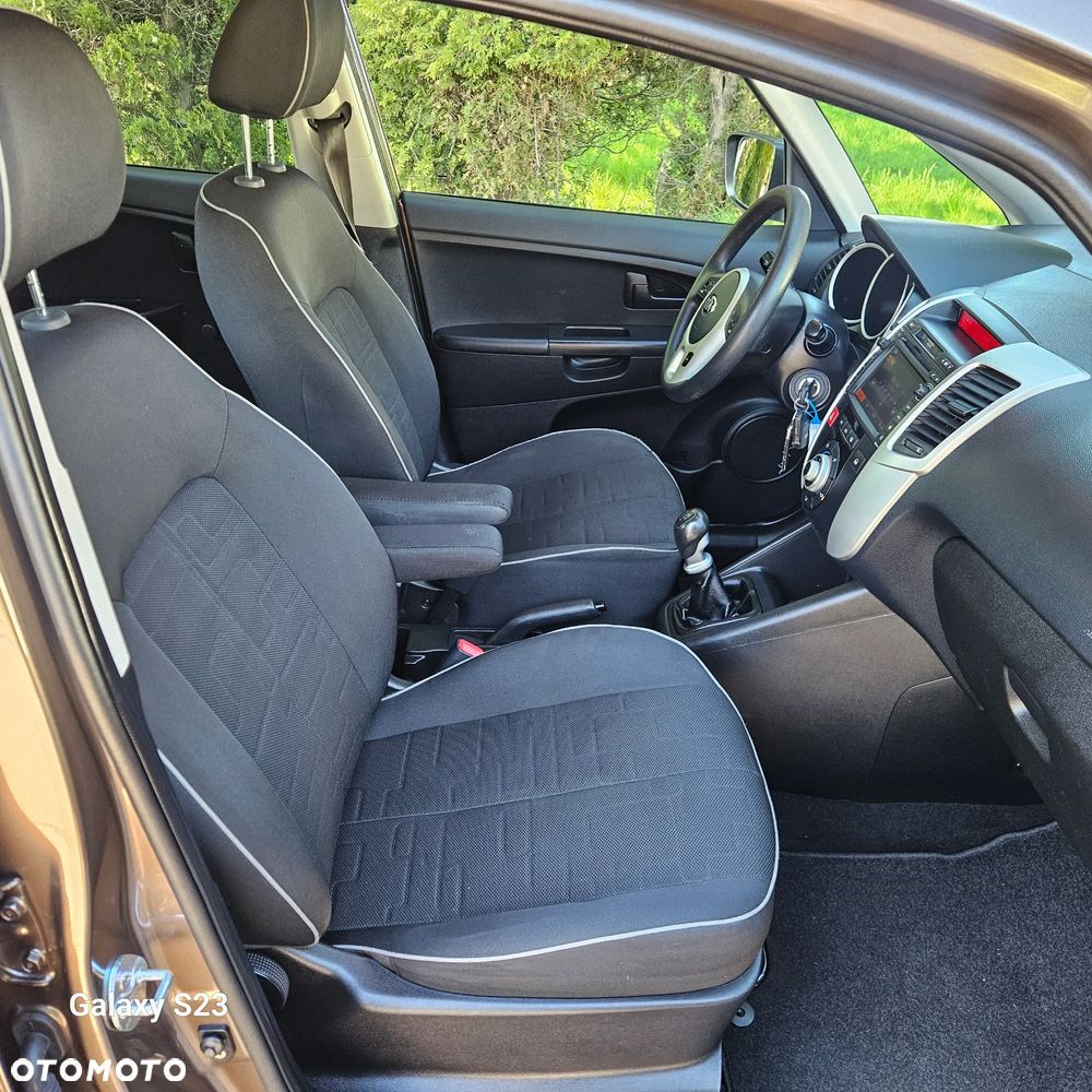 Kia Venga 1.4 CVVT Attract - 25