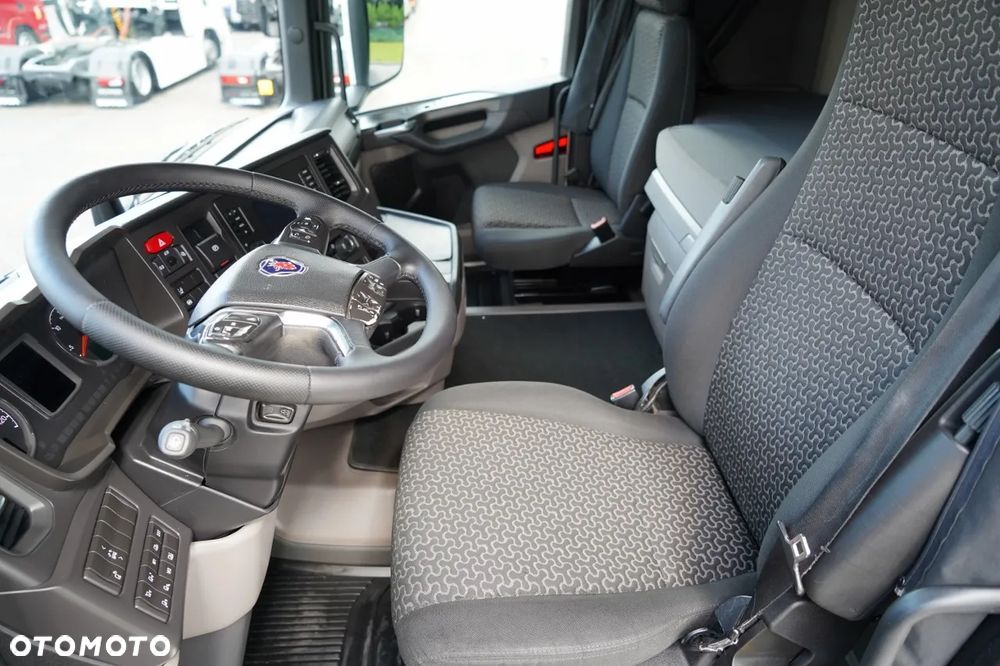 Scania R 450 / RETARDER  / HYDRAULIKA / 2 ZBIORNIKI PALIWA /  CAŁA NA  PODUSZKACH / PO KONTRAKCIE SERWISOWYM - 25