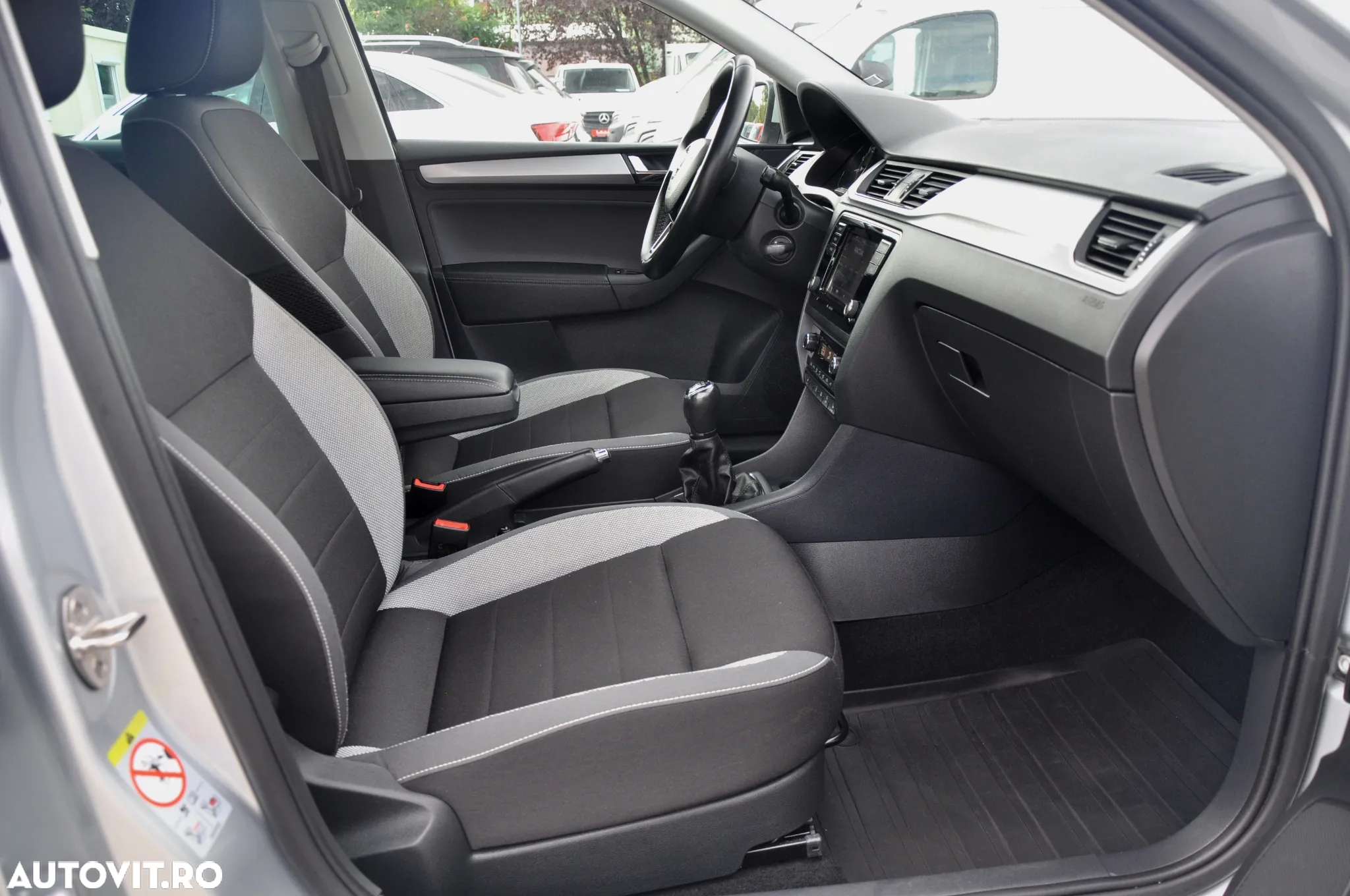 Skoda RAPID 1.0 TSI Ambition - 8