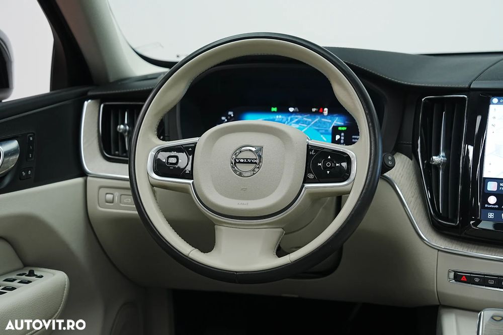 Volvo XC 60 Recharge T6 Twin Engine eAWD Inscription Expression - 33