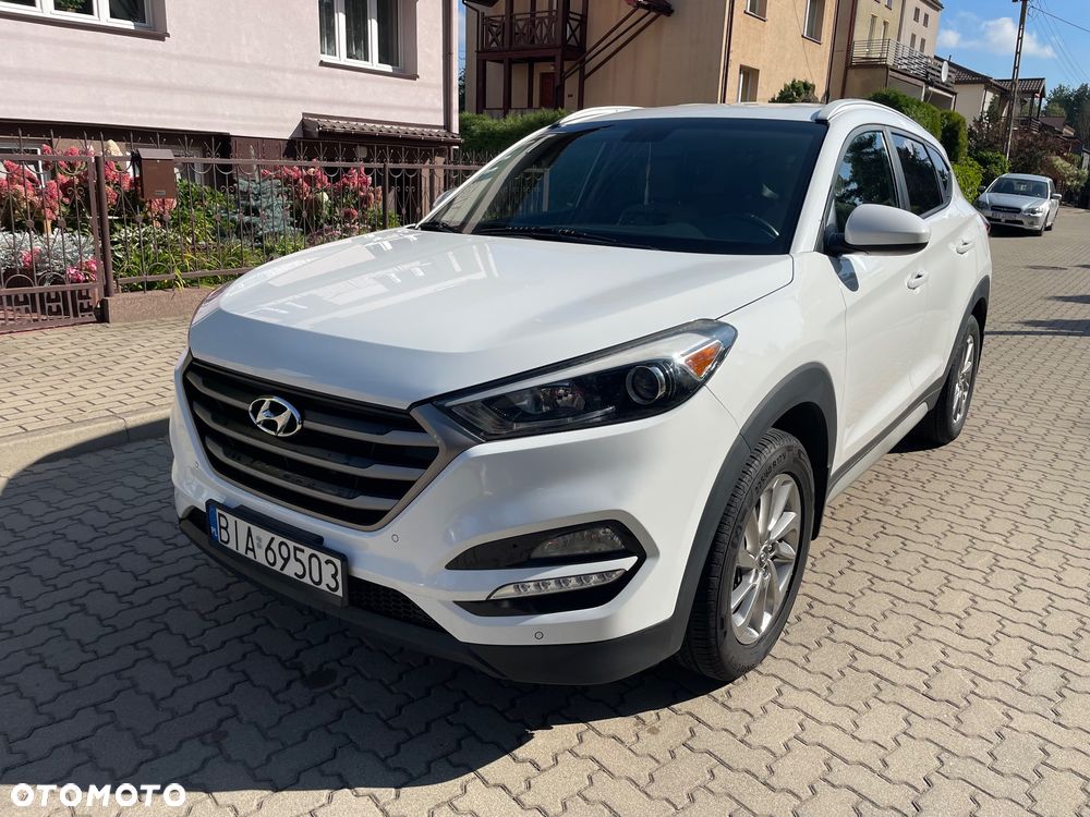 Hyundai Tucson - 2