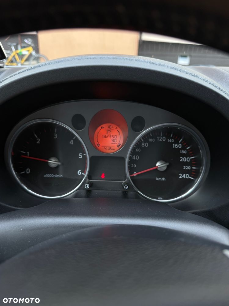Nissan X-Trail - 8