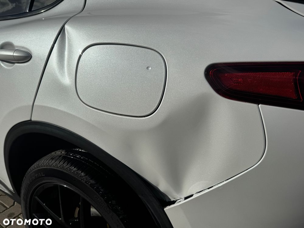 Alfa Romeo Stelvio - 17