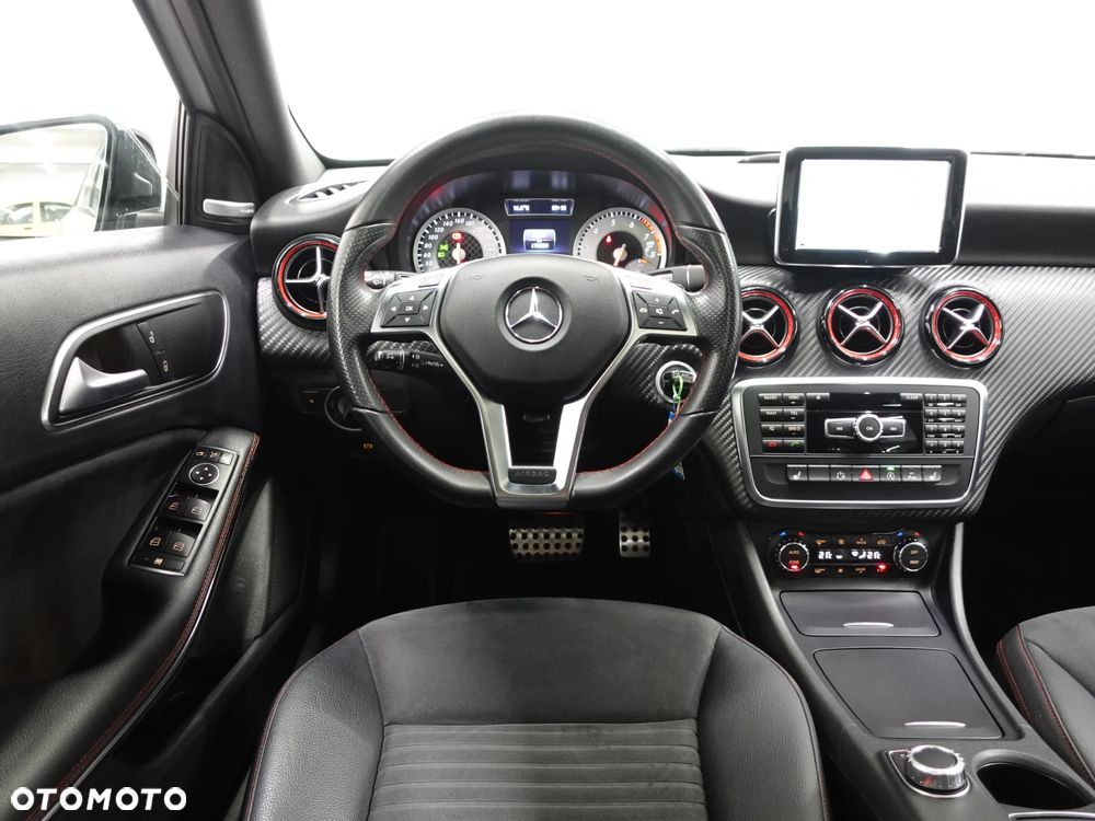 Mercedes-Benz Klasa A 250 (BlueEFFICIENCY) 7G-DCT AMG Sport - 30