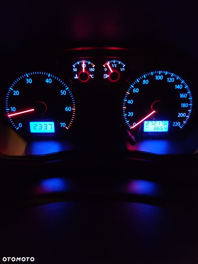 Volkswagen Polo - 8
