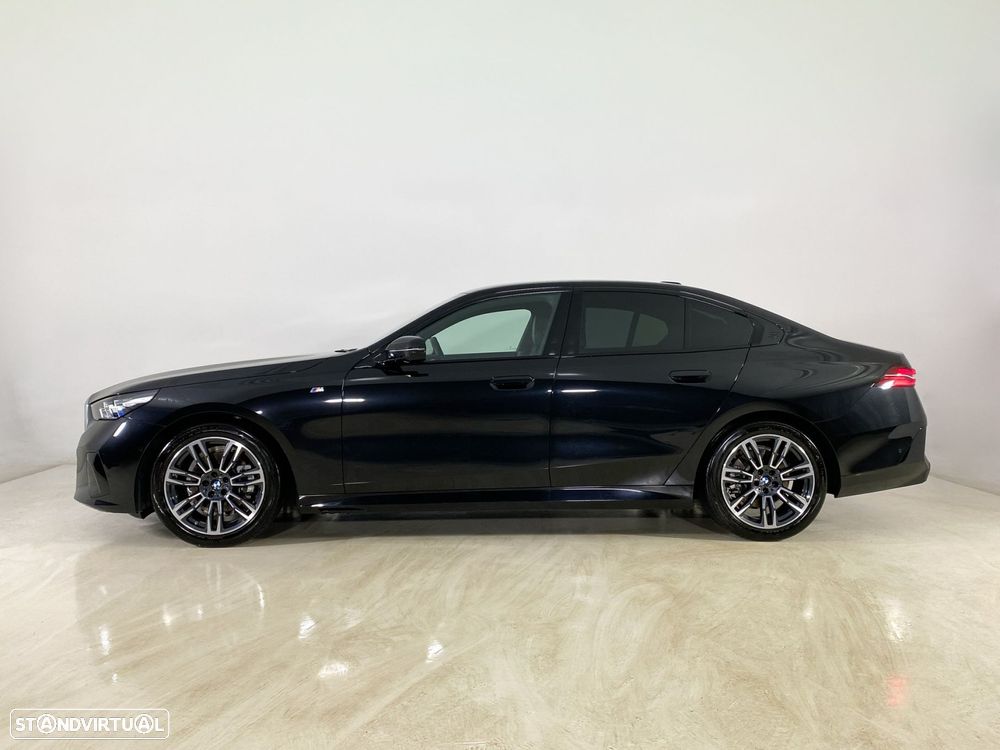 BMW 520 d Pack Desportivo M - 4