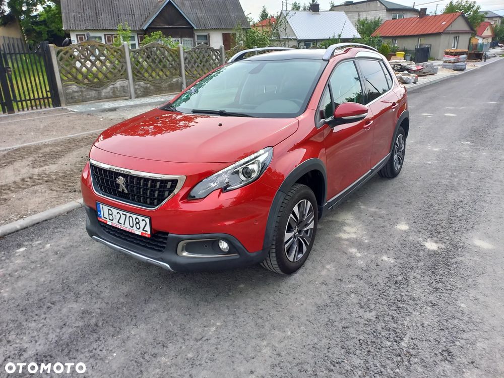 Peugeot 2008 1.2 Pure Tech Allure S&S EAT6 - 4