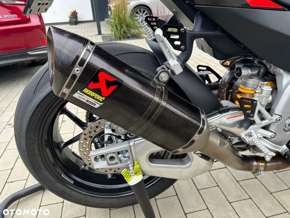 Aprilia Tuono - 16