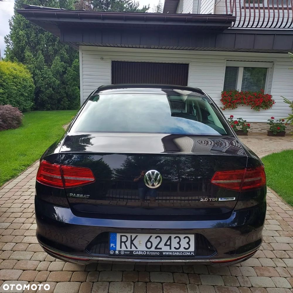 Volkswagen Passat 2.0 TDI (BlueMotion Technology) DSG Highline - 10