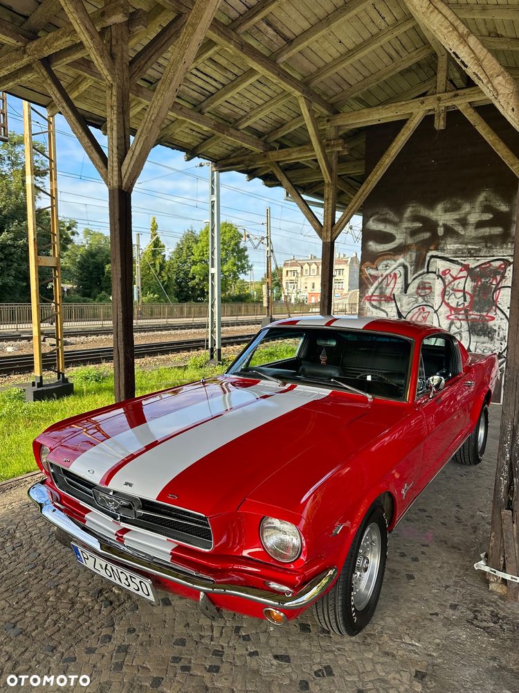 Ford Mustang - 10