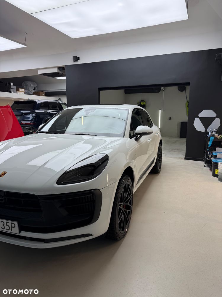 Porsche Macan - 2