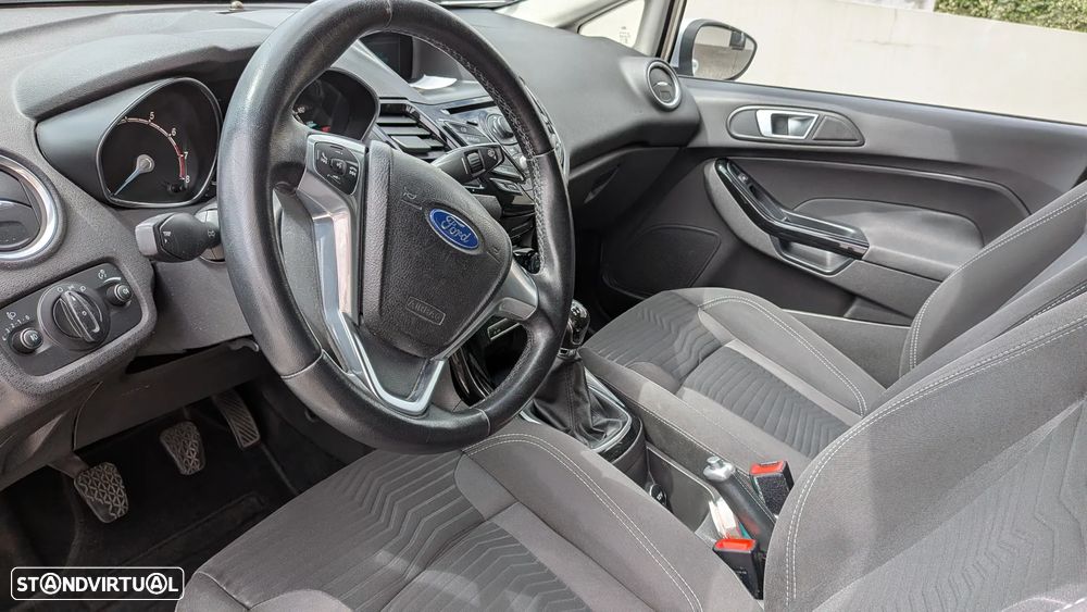 Ford Fiesta 1.0 T EcoBoost Titanium - 2