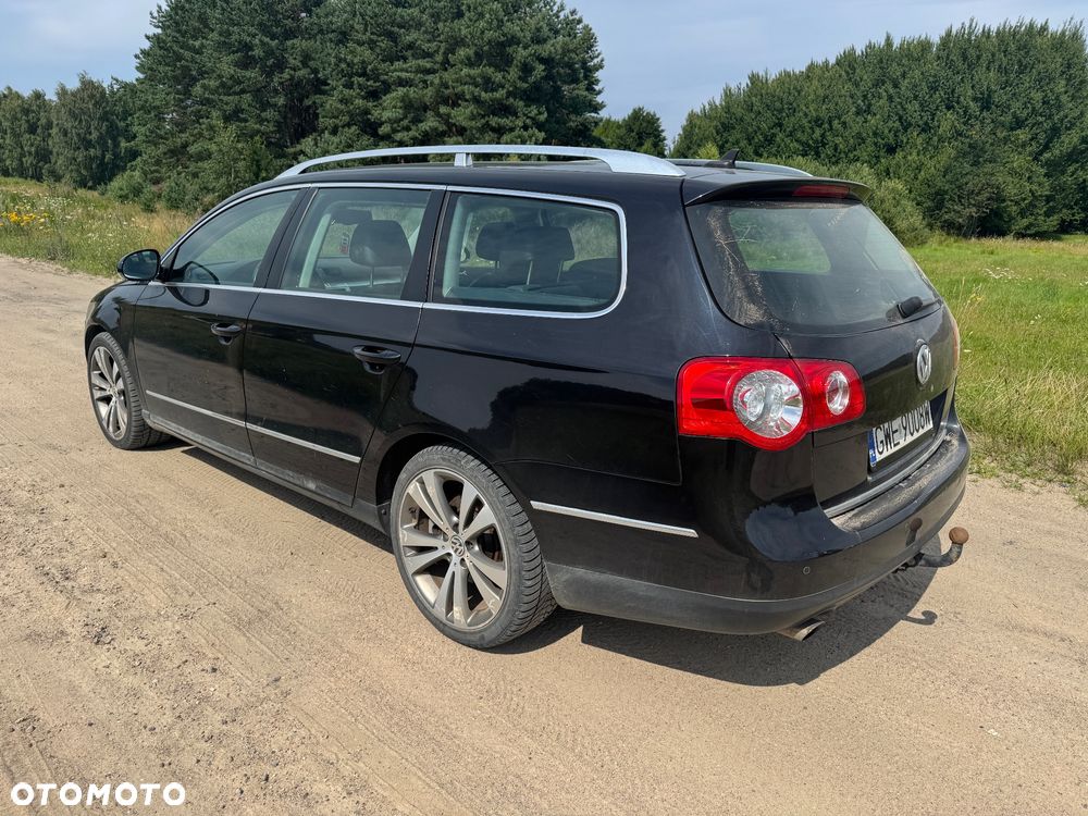Volkswagen Passat 3.2 V6 FSI 4Mot Highline DSG - 4