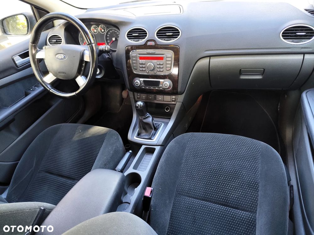 Ford Focus 1.6 TDCi DPF Ghia - 18
