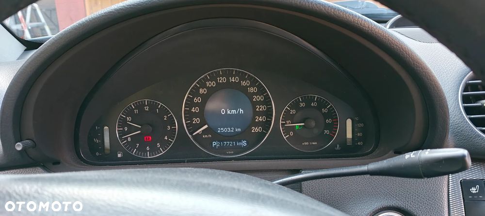 Mercedes-Benz CLK - 13