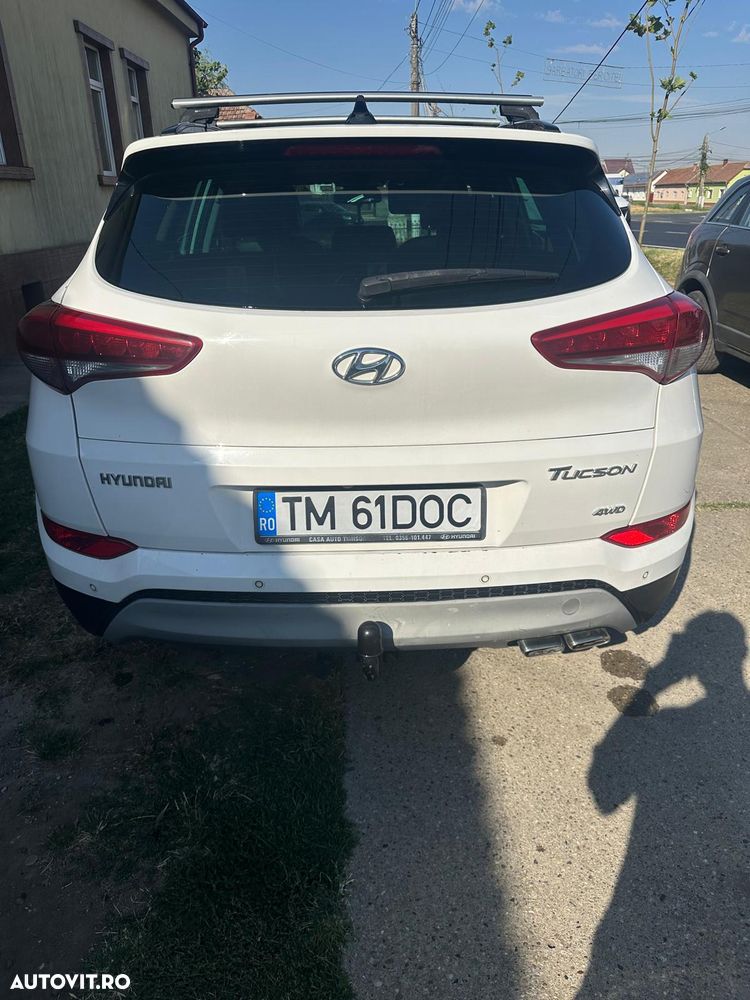 Hyundai Tucson 2.0 CRDI 4WD 6AT Luxury+ - 6