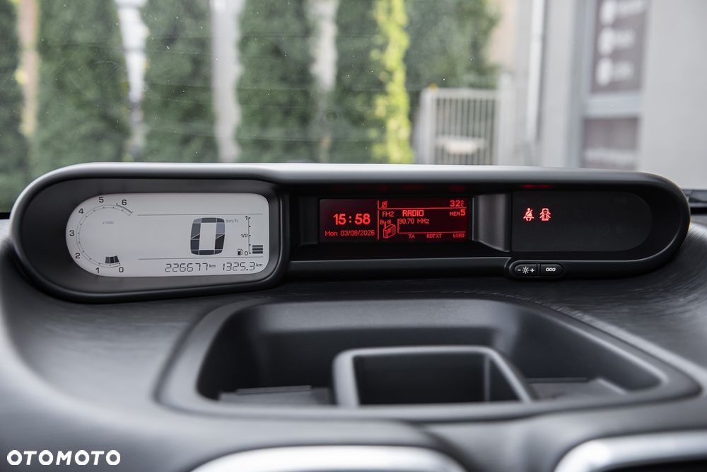 Citroën C3 Picasso 1.4i Exclusive - 18