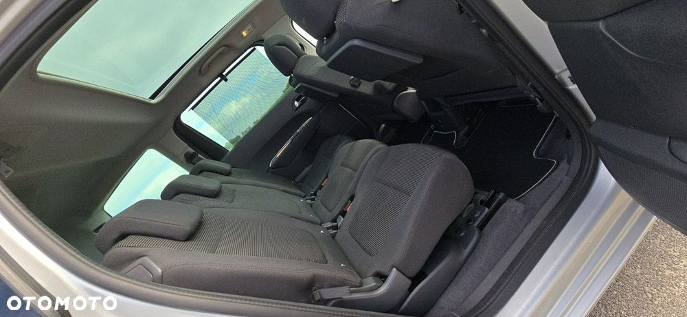 Peugeot 5008 - 30