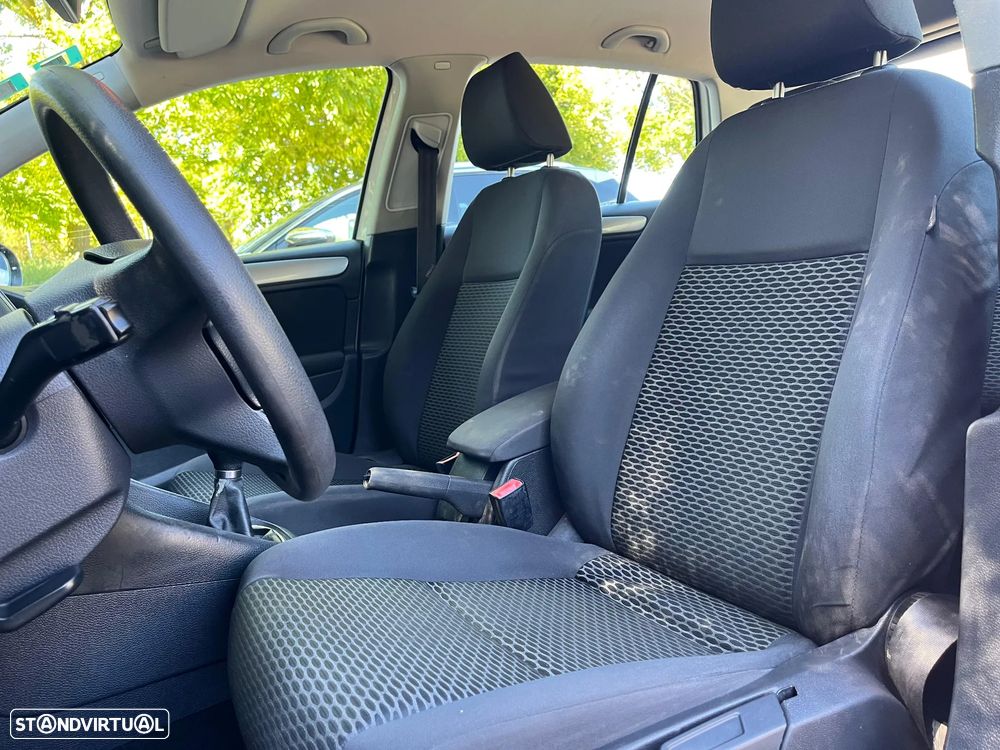 VW Golf 1.6 TDi DPF Style - 5