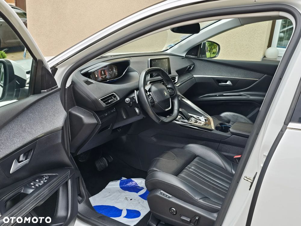 Peugeot 5008 - 21