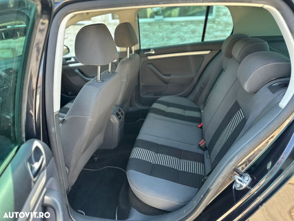 Volkswagen Golf 1.6 United - 29