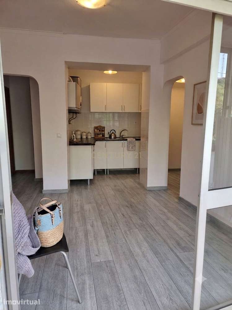T1 Renovado com Garagem em Campo de Ourique - Grande imagem: 5/17