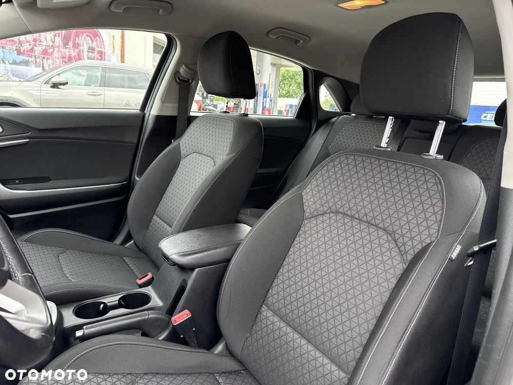 Kia Ceed 1.4 T-GDI M DCT - 12